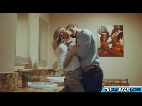 ❤️ Büyük memeli bir sarışın seni umumi tuvalette baştan çıkardığında Sikiş videosu bize %tr.vbdsm.ru ❌❤